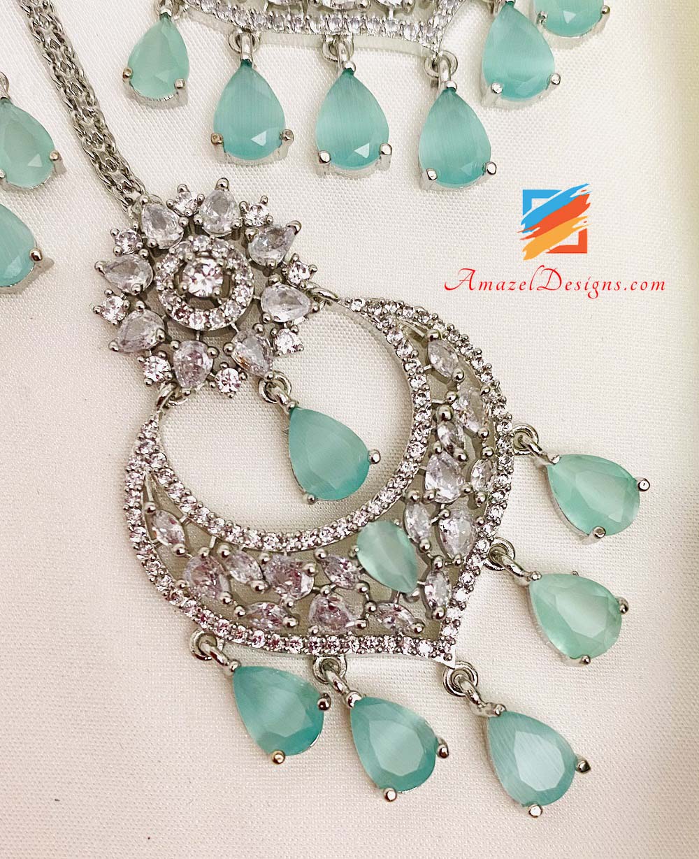 American Diamond (AD) Silber Mint Ohrringe Tikka Set