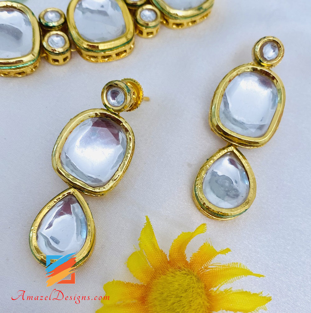 Großes, flexibles, leichtes Kundan-Halsband/Halsketten-Ohrringe-Tikka-Set