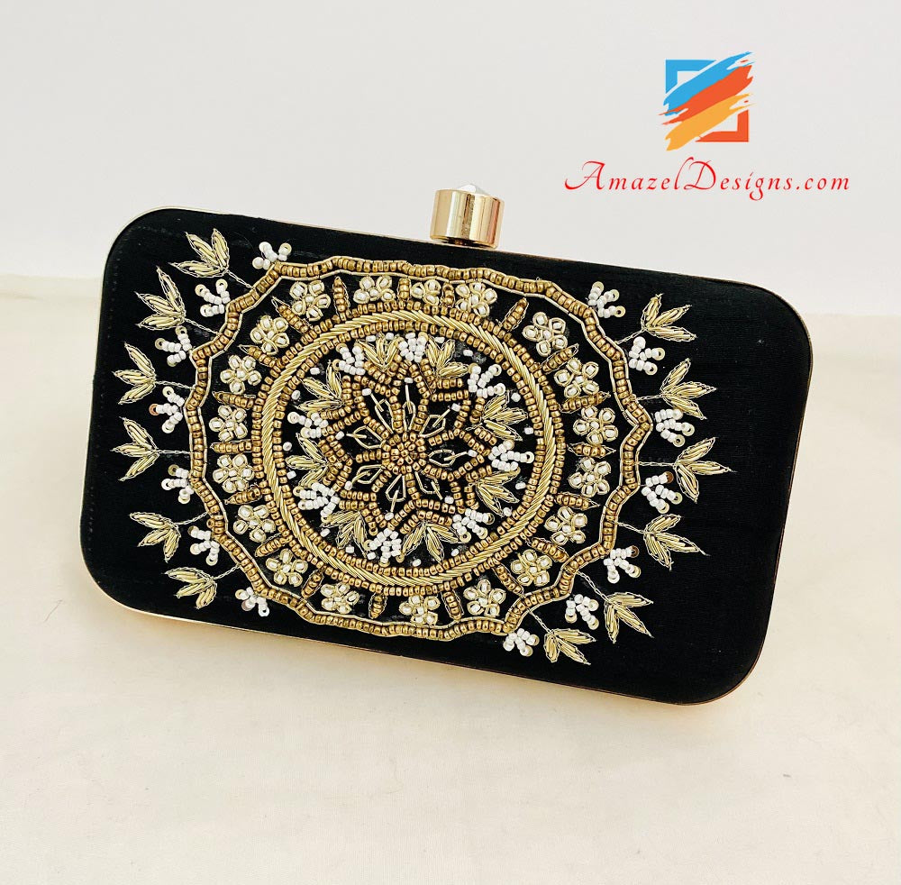 Schwarze Clutch One Side Tilla Moti Work