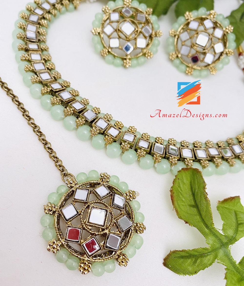 Set Tikka con orecchini a bottone con collana girocollo a specchio
