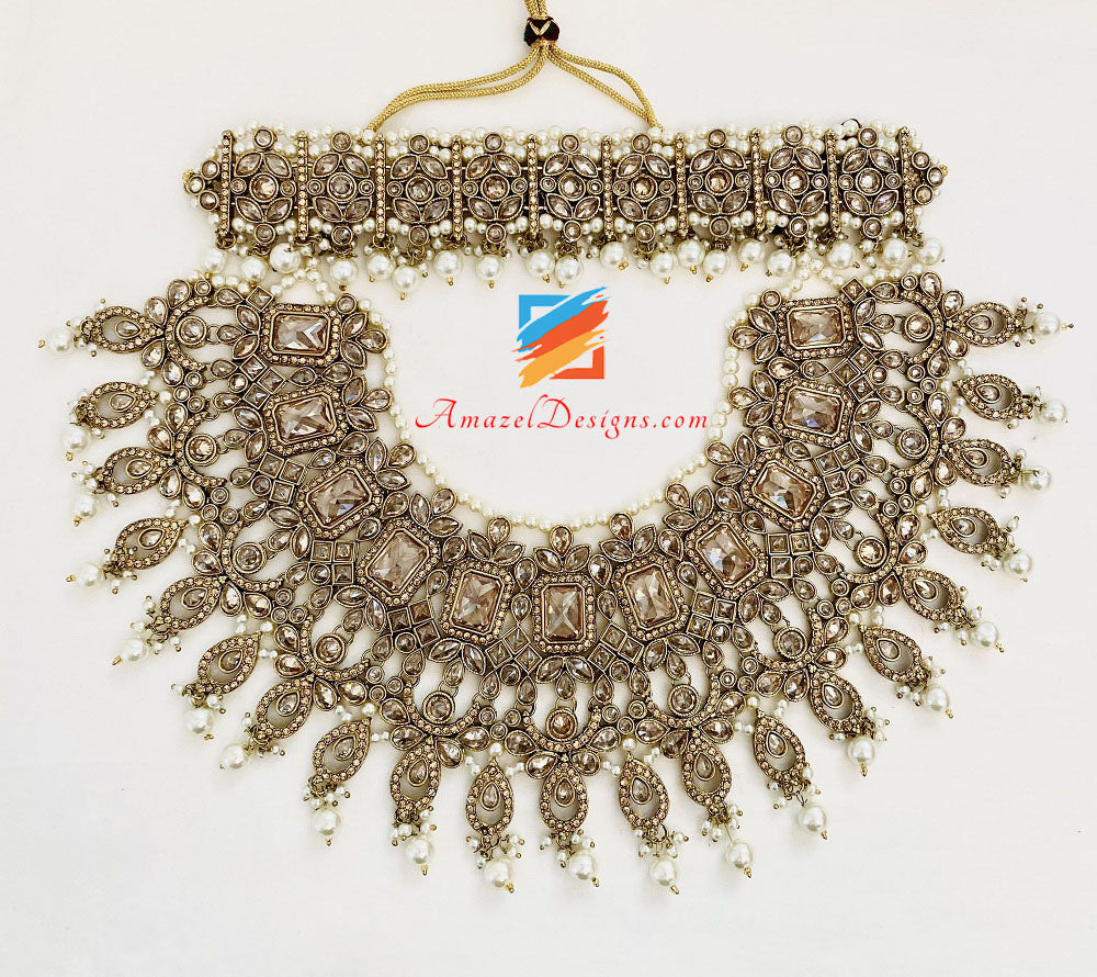 Collana da sposa con polki e pietre champagne con orecchini girocollo Tikka Jhumer Nath Set