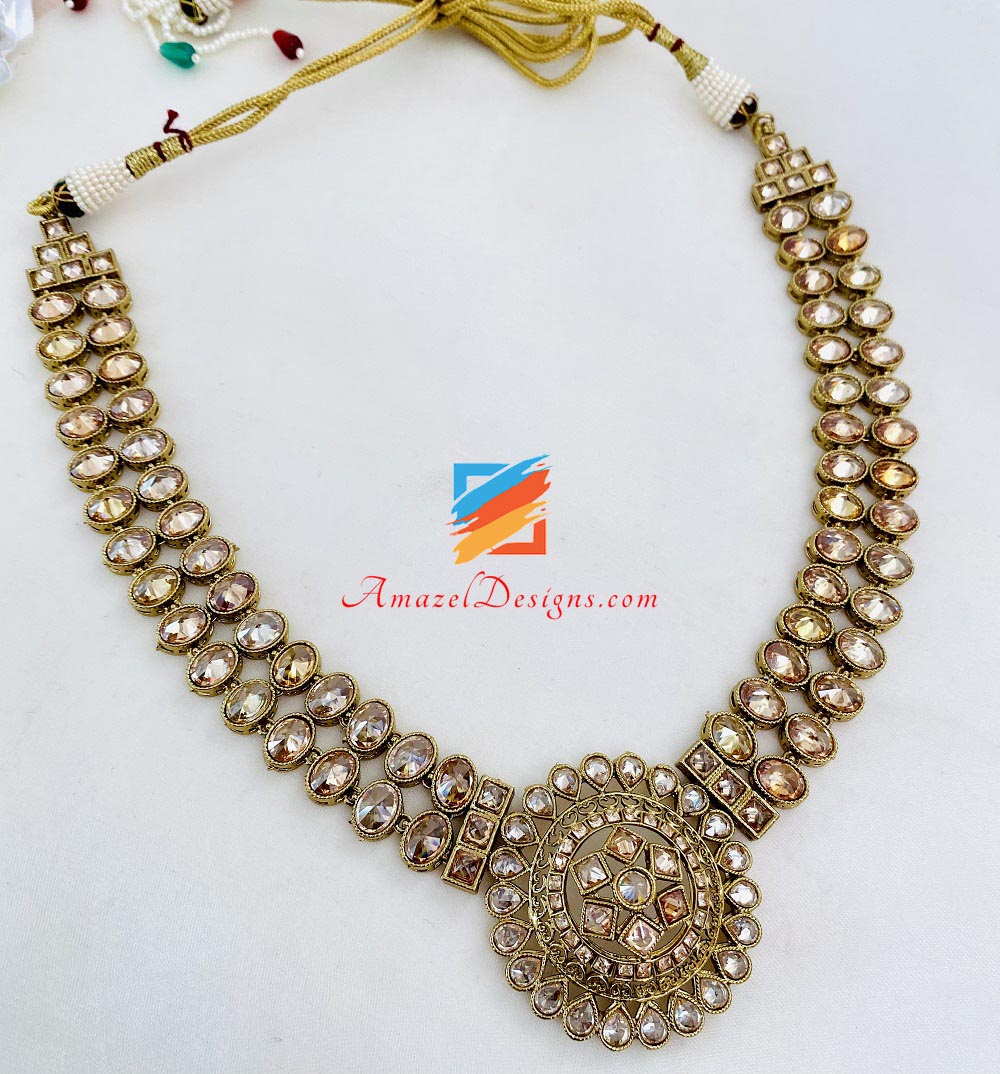 Champagne Polki Collana Orecchini Tikka Set