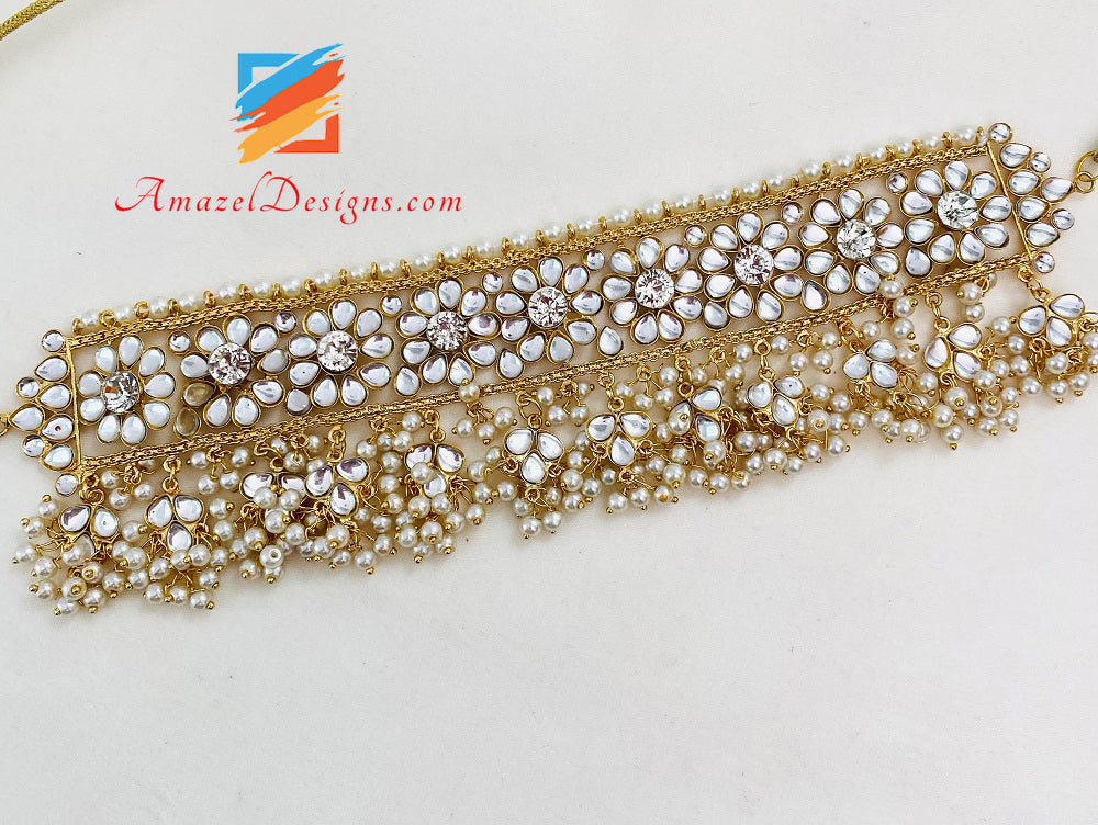 Orecchini girocollo in cristallo Kundan dorato estremamente leggero Set Tikka Jhoomer