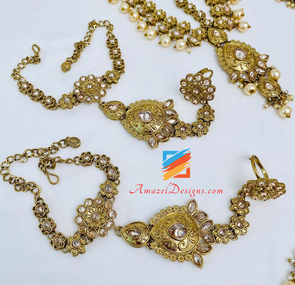 Collana da sposa dorata Polki Set lungo Rani Haar Matha Patti Hand Piece Nath Bajubaand