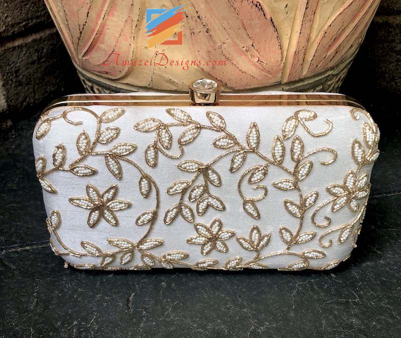 Pochette bianche on sale