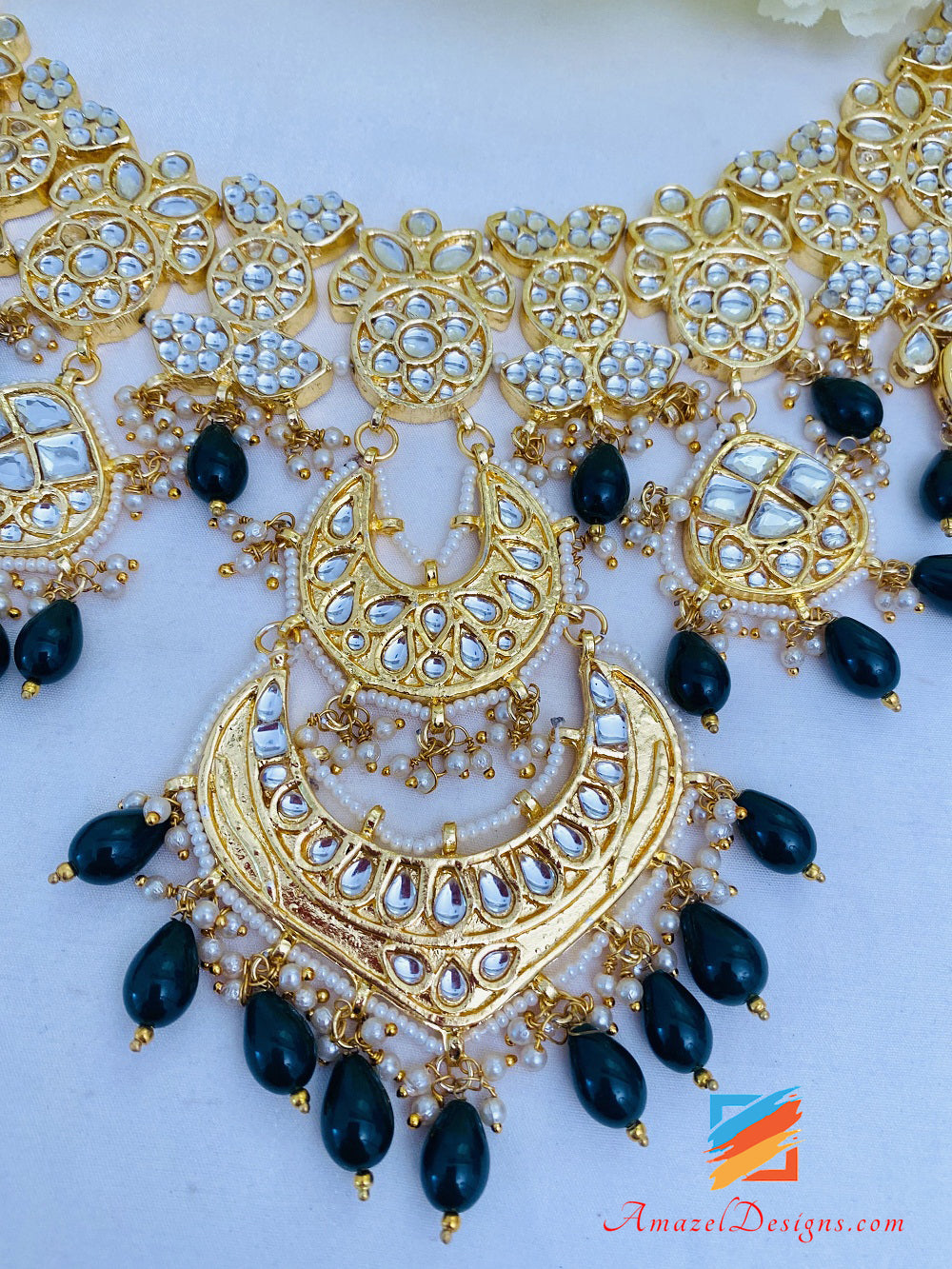 Golden Green Kundan Pendant Necklace Earrings Tikka Set