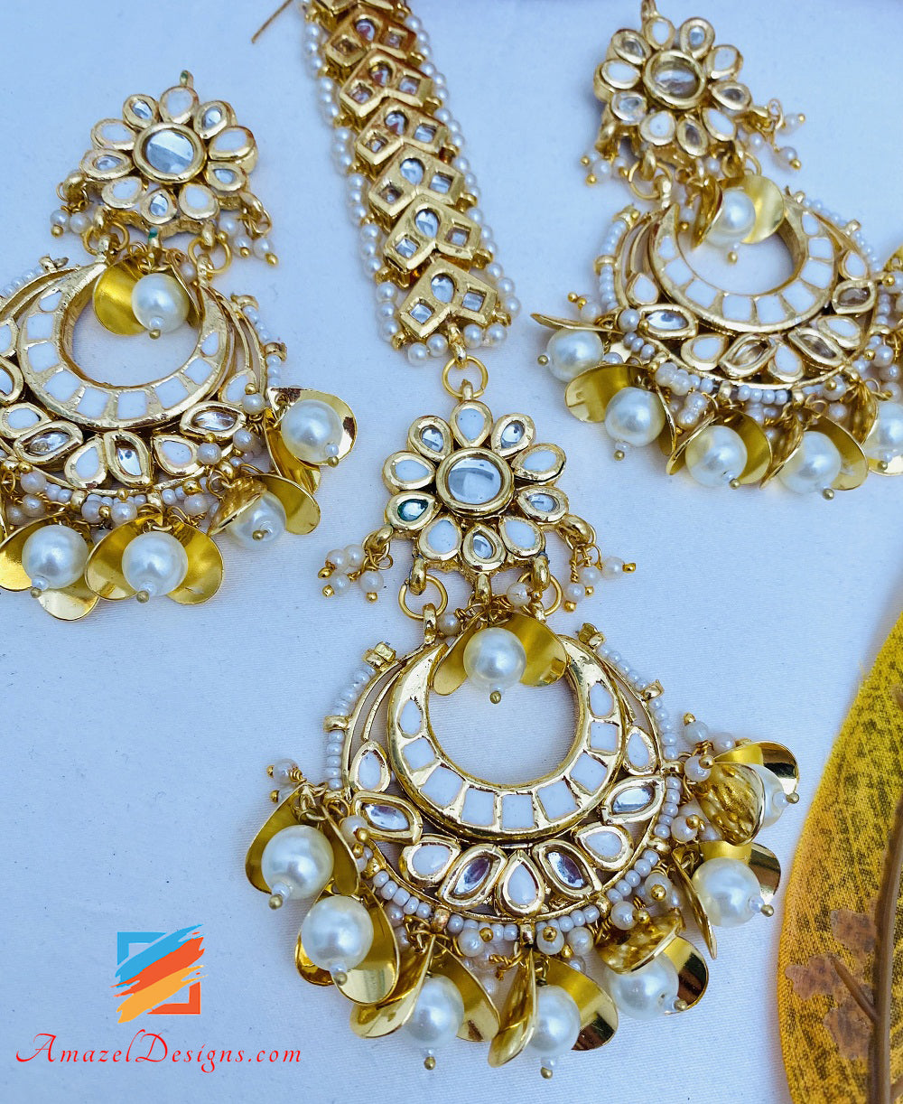 Golden Kundan Pippal Patiyaan Earrings Tikka Set