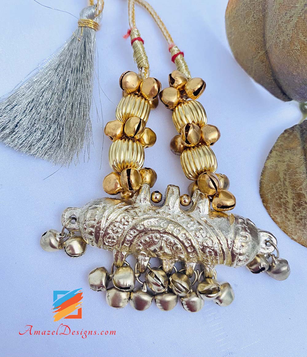 Goldenes traditionelles Jugni