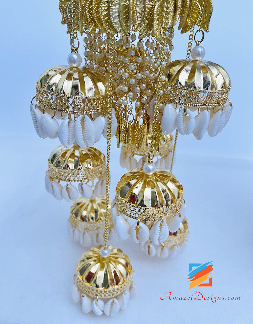 Golden Traditional Kaudiyaan (Shells) Kaleerey