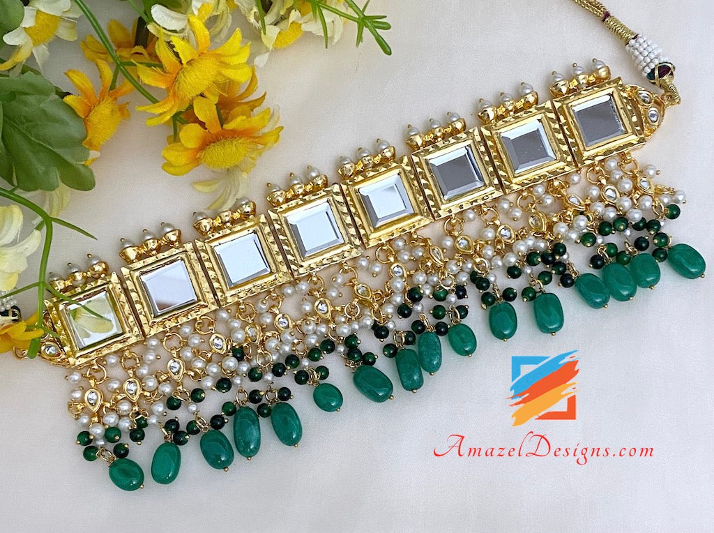 Girocollo verde Sheesha Jhumki Tikka Set