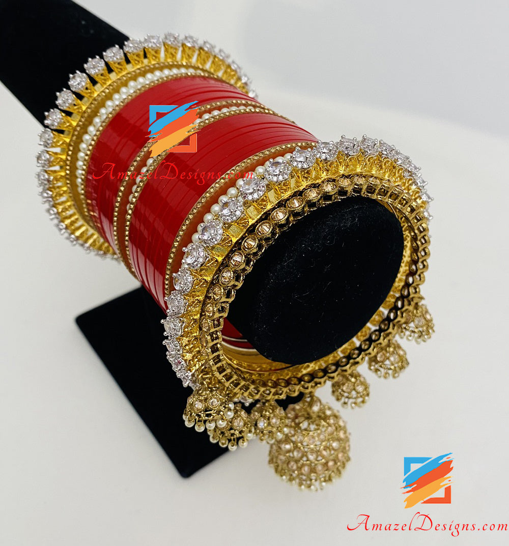 Gold-/Roségold-Chooda mit hochwertigen amerikanischen Diamant-Kadas mit CZ (Zirkonia).