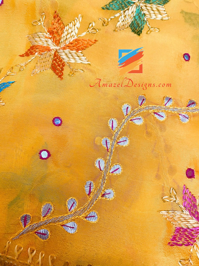 Hochwertige gelbe Gotta Patti Phulkari mit Spiegelarbeit und Tilla-Spitze