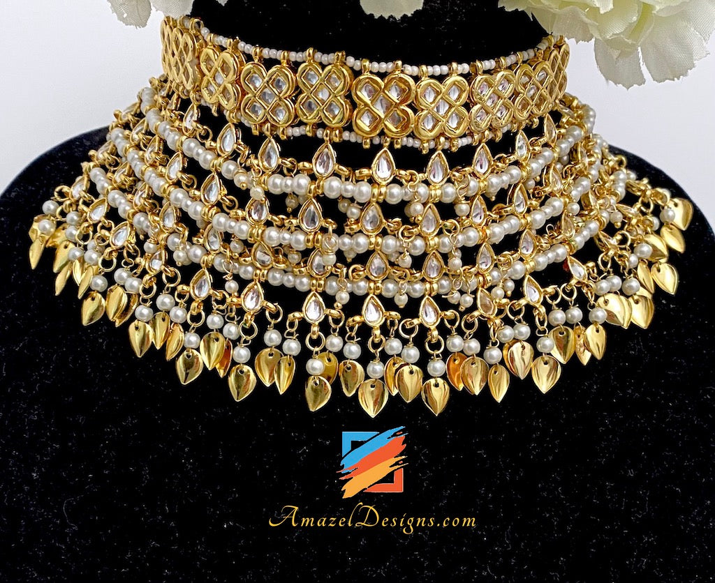 Kundan Goldene Halskette Ohrringe Tikka Set