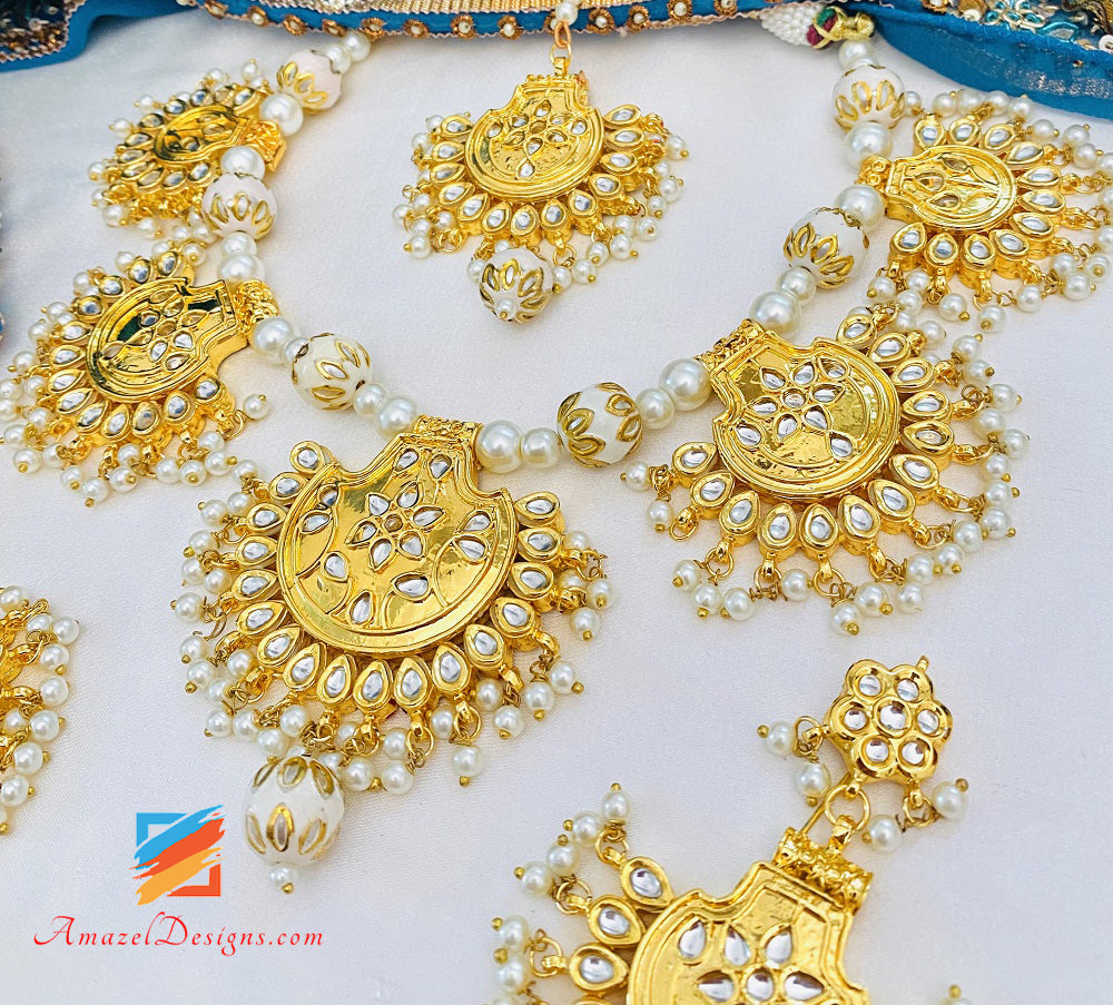 Kundan Goldene Jugni Halskette Ohrringe Tikka Set