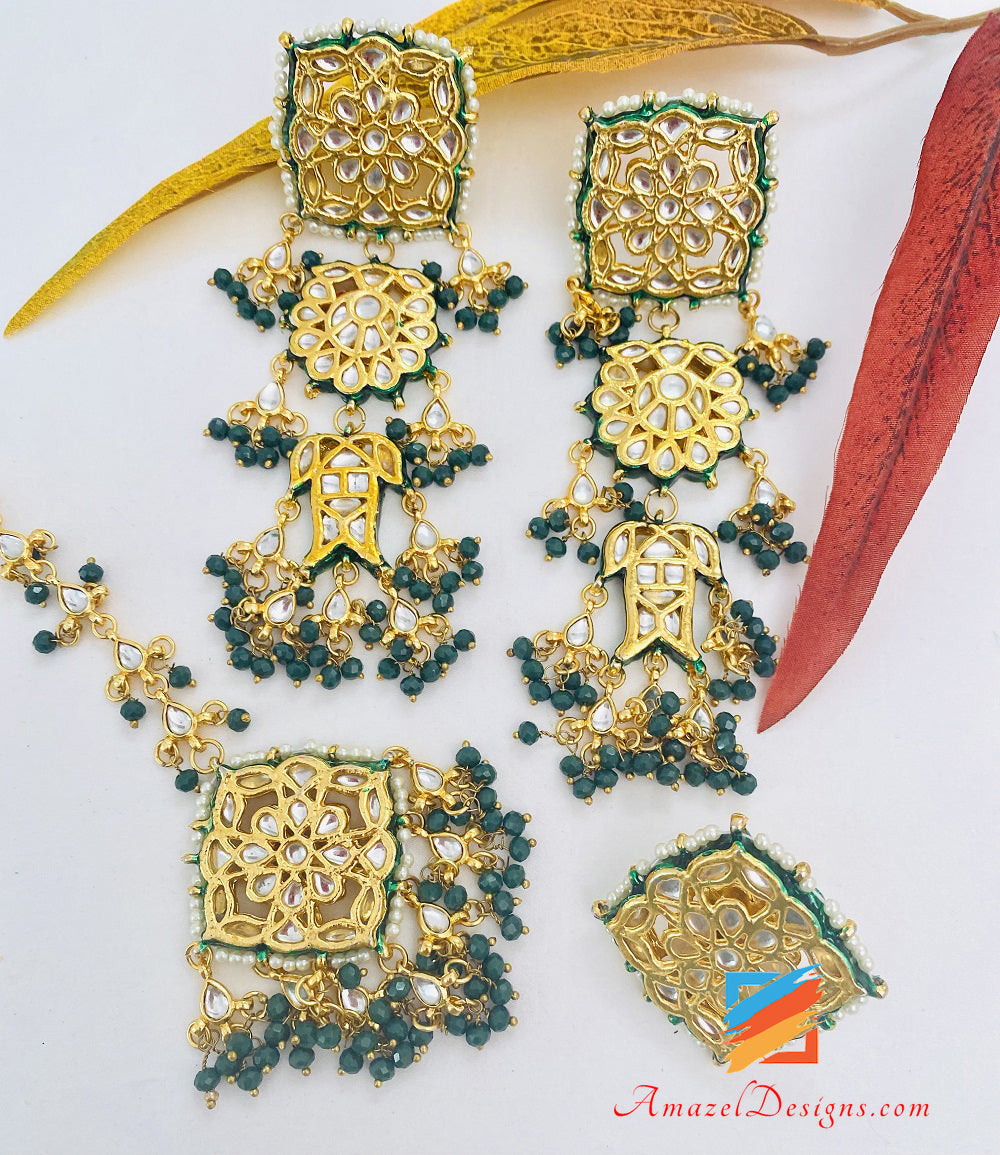 Kundan Set di orecchini lunghi leggeri verdi Tikka e anello