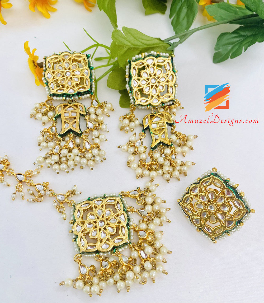 Set di anelli Tikka con orecchini dorati leggeri Kundan
