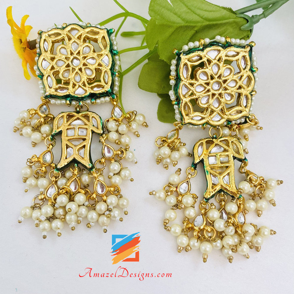 Set di anelli Tikka con orecchini dorati leggeri Kundan