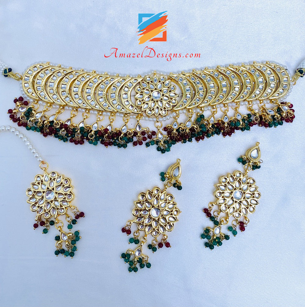 Kundan Mix Grüner Smaragd Kastanienbrauner Rubin Choker Halskette Ohrringe Tikka Set