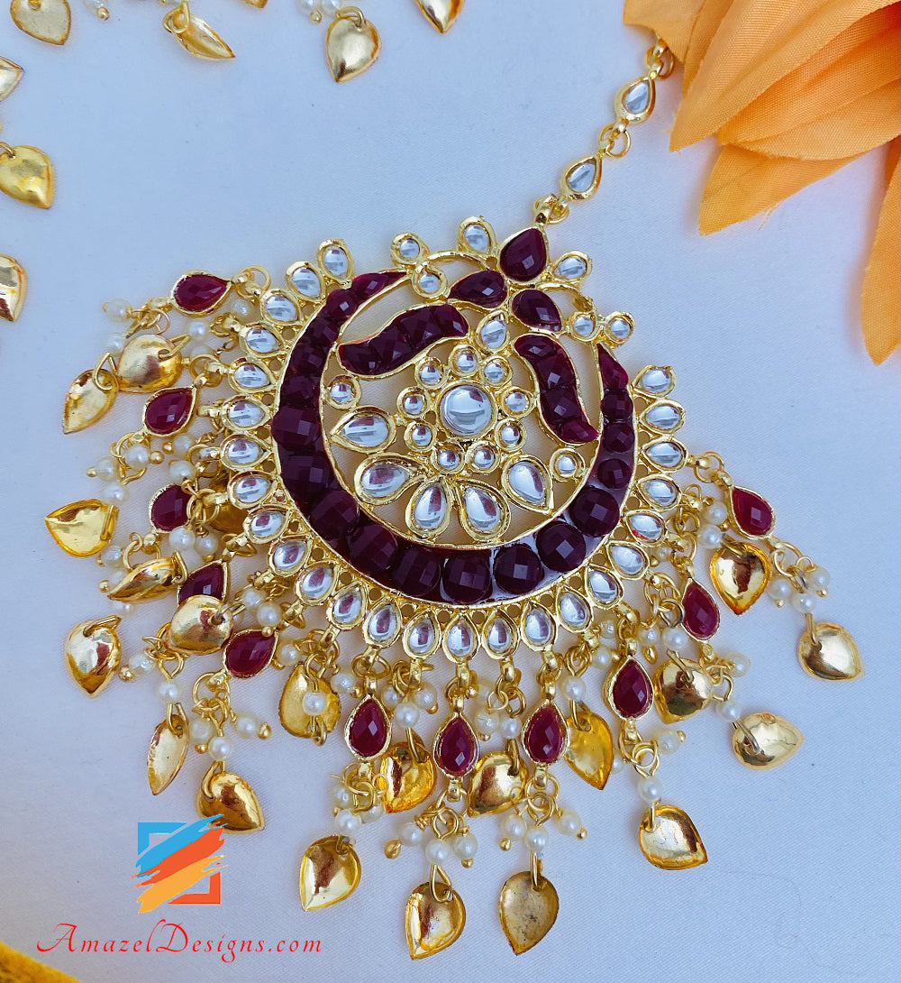 Kundan Pippal Patti Mehroon Set di orecchini oversize rossi Tikka
