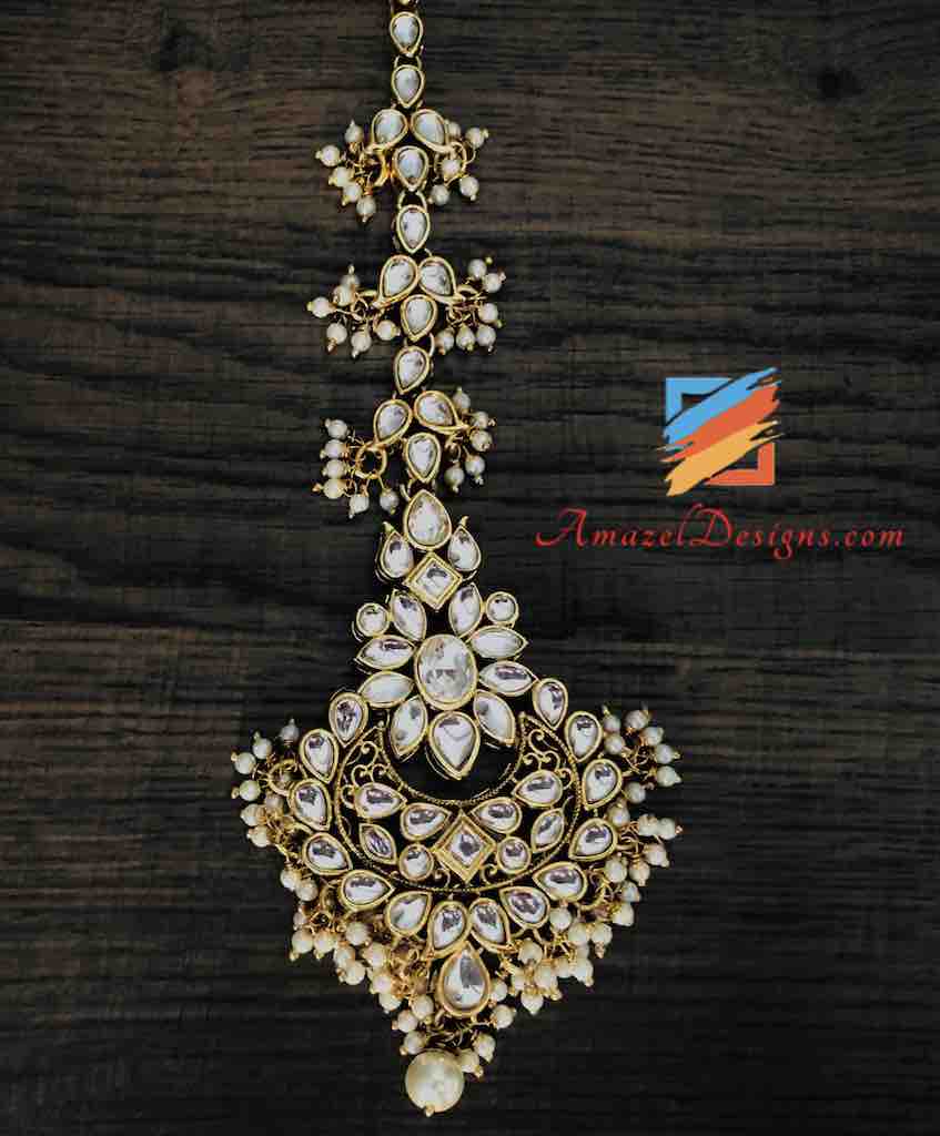 Kundan Maang Tikka
