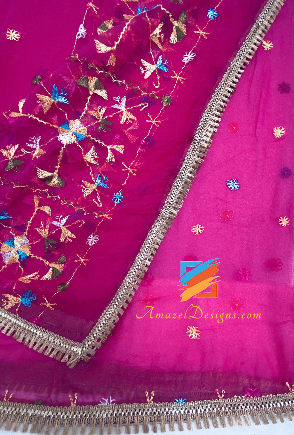 Phulkari magenta (rosa caldo) con Gotta tradizionale