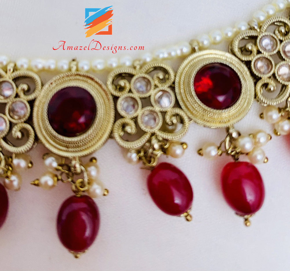 Maroon Polki Kundan Halskette Ohrringe Tikka Set