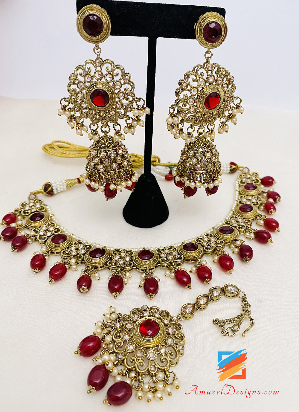 Maroon Polki Kundan Halskette Ohrringe Tikka Set