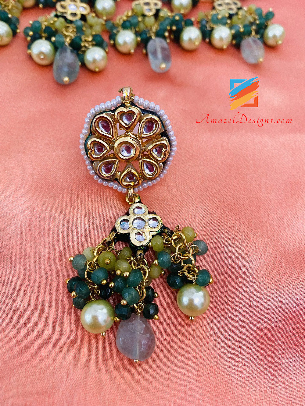 Set collana e orecchini Meenakari dipinti a mano color menta
