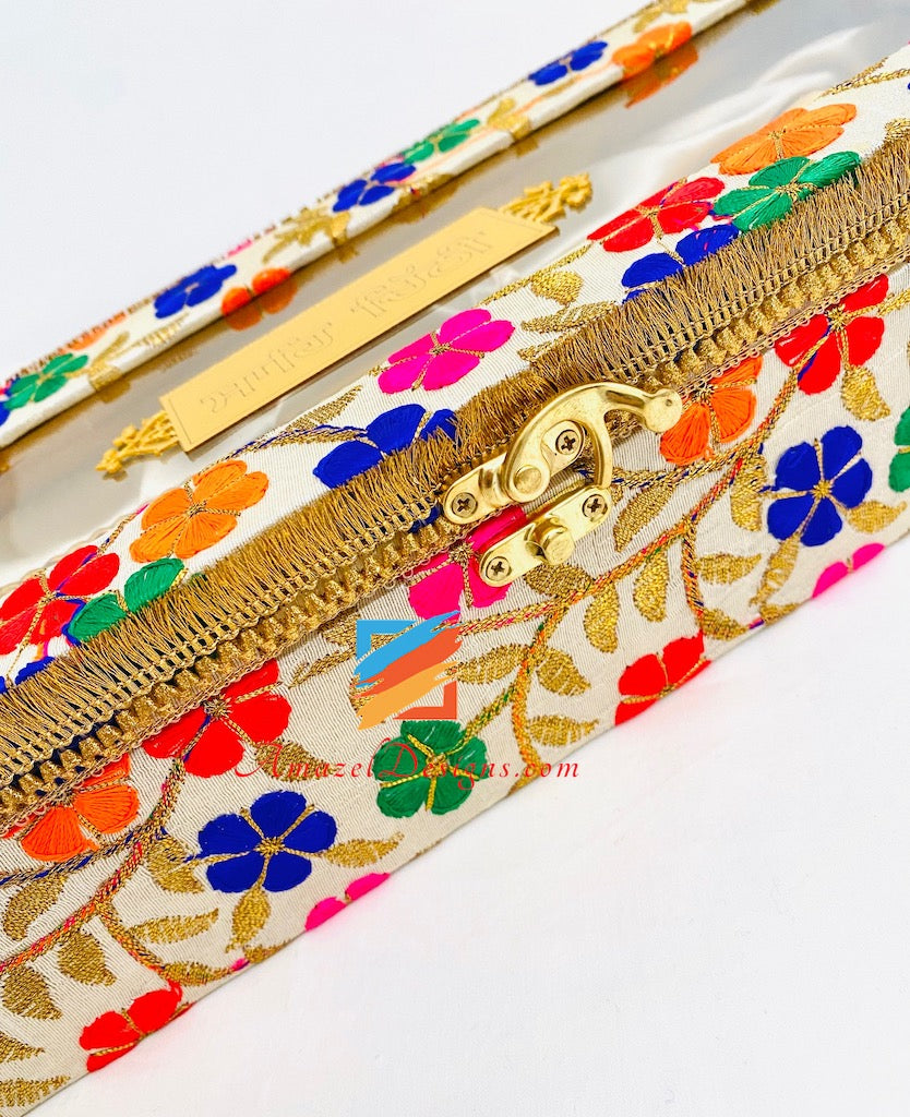 Multicoloured Embroidery Sahe Chithi