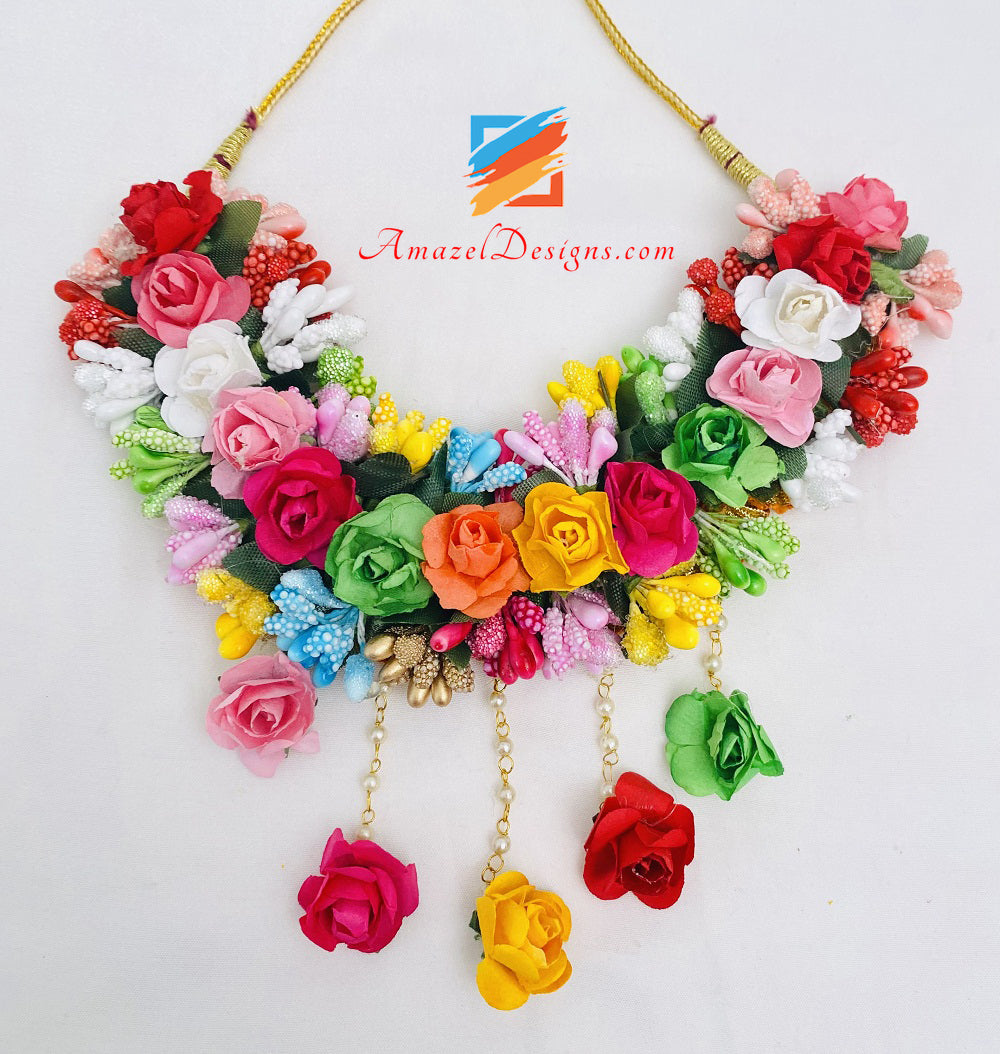 Orecchini Collana Multicolore Tikka E Set Di Maniglie