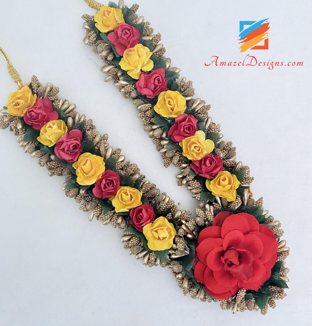 Mehrfarbige Halskette, Ohrringe, Tikka-Handstücke mit befestigtem Ring