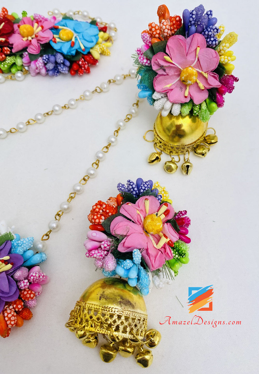 Bunte Halskette Jhumka Ohrringe Handstücke Tikka Blumen Set