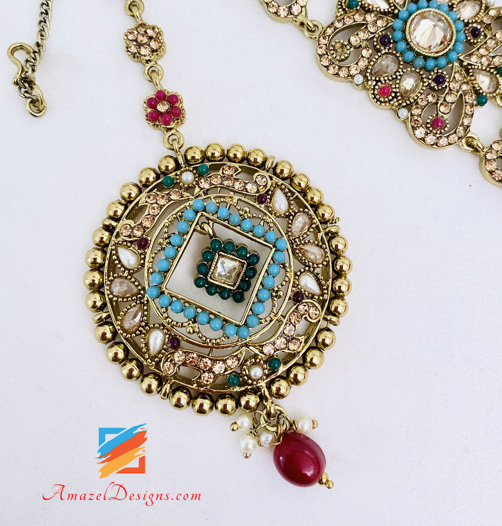 Mehrfarbiges Rani Haar Ohrringe Tikka Set
