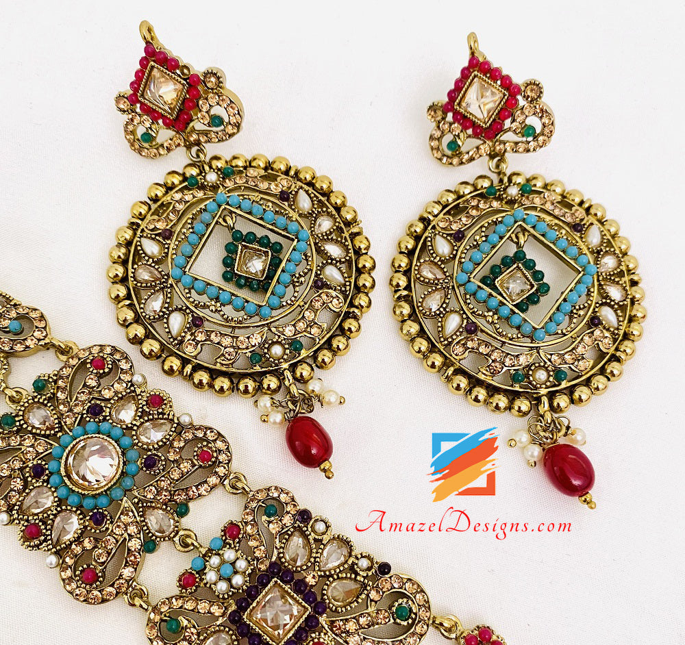 Mehrfarbiges Rani Haar Ohrringe Tikka Set