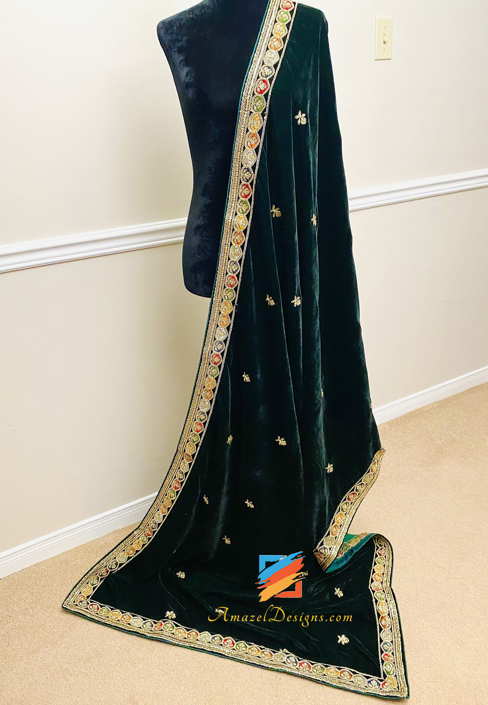 Multicoloured Thread Tilla Sippi Green Velvet Shawl