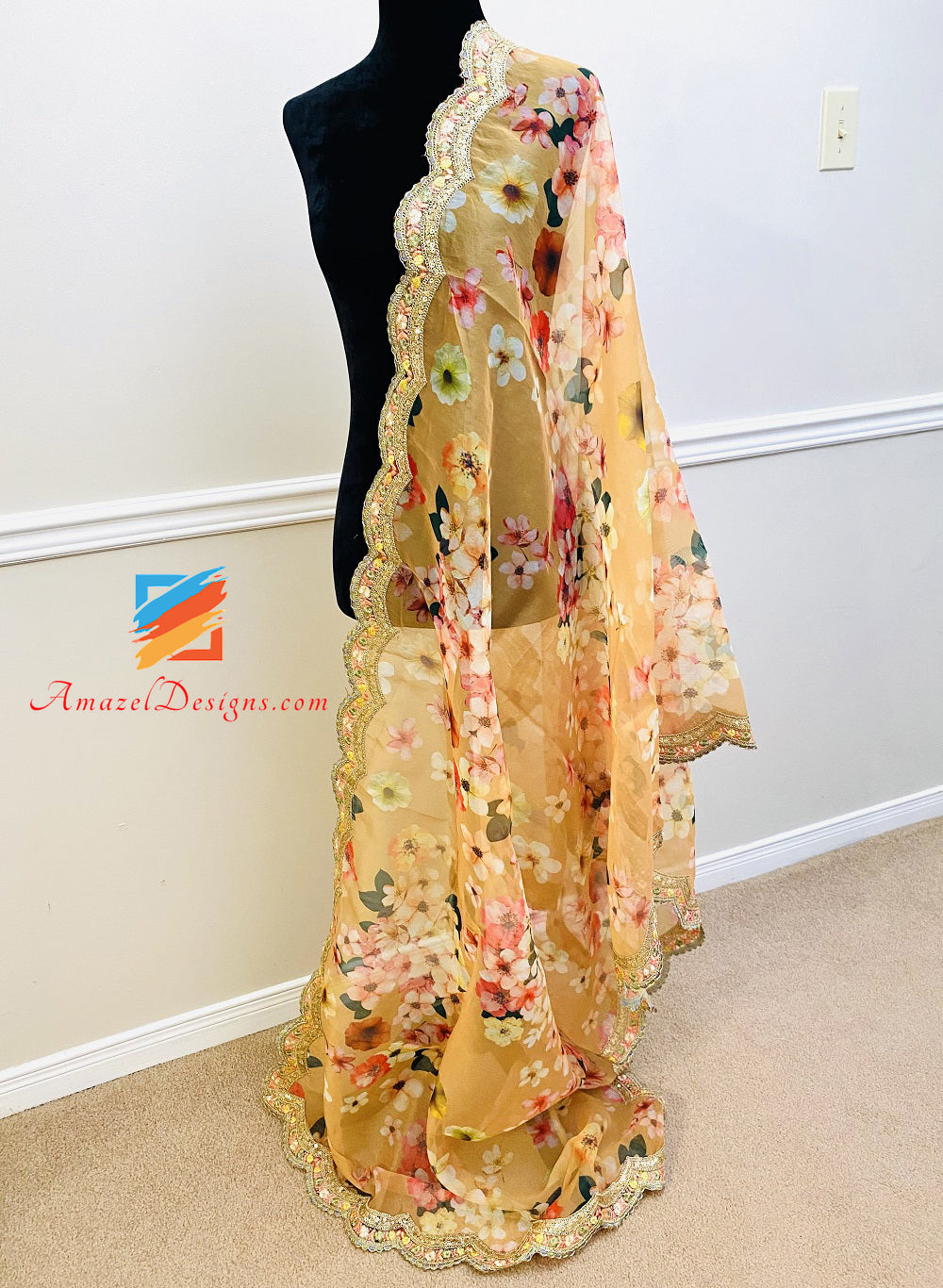 Duppatta super leggero stampato in organza senape con intaglio su 4 lati