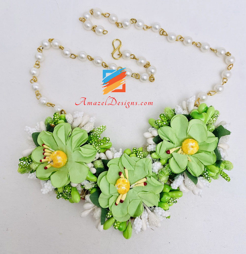 Parrot Green Collana Jhumka Orecchini Hand Pieces Tikka Flower Set