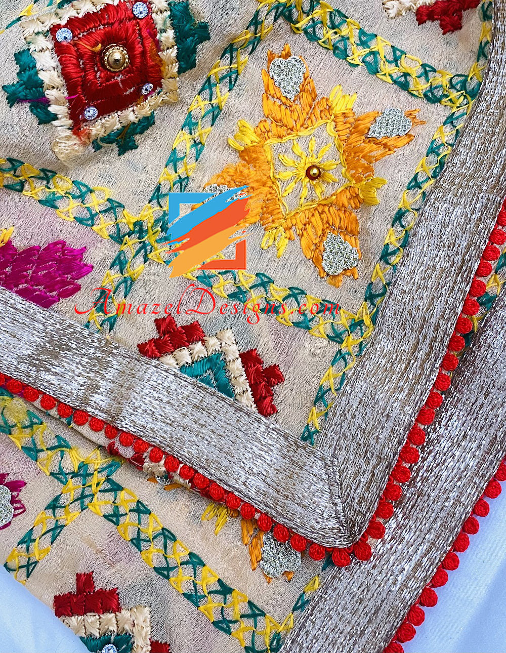 Phulkari Duppatta Kinaari Gotta a quattro lati