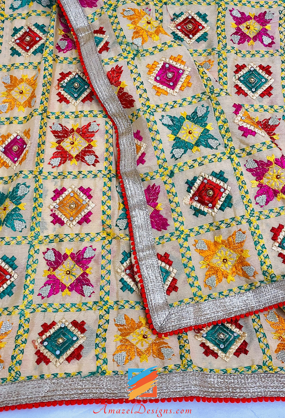 Phulkari Duppatta Kinaari Gotta a quattro lati