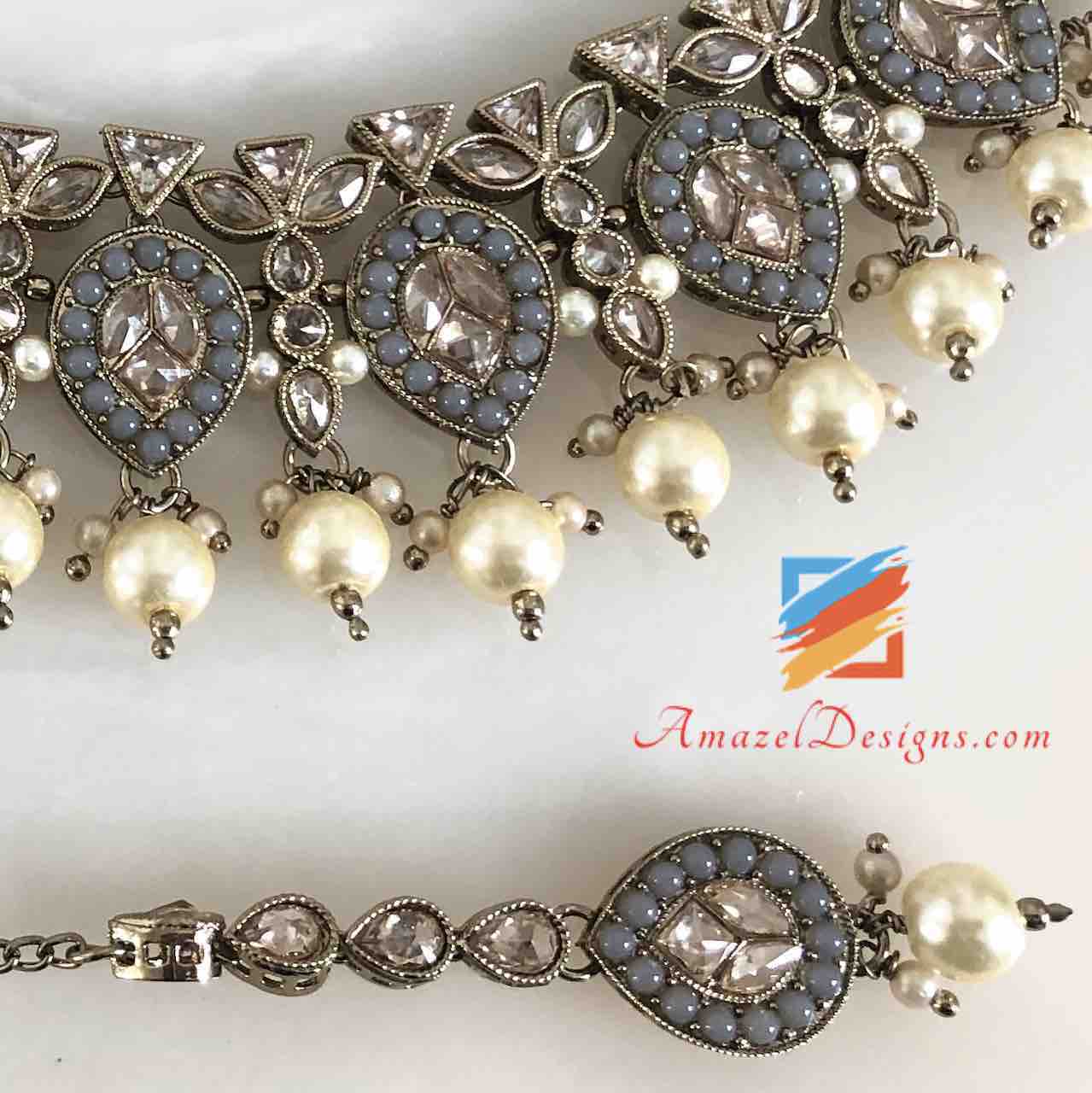 Collana Polki grigia e piccolo set Jhumki Tikka