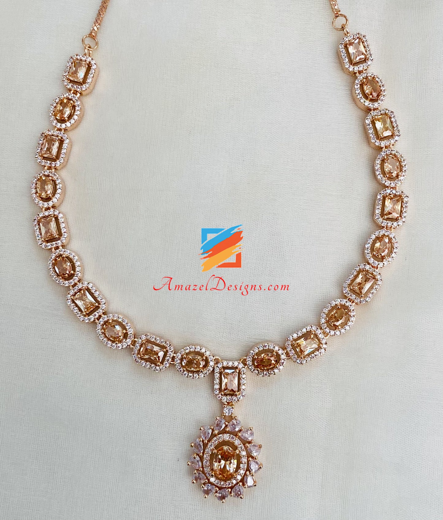 Tikka-Set mit Halskette und Ohrringen aus Roségold mit amerikanischen Diamanten
