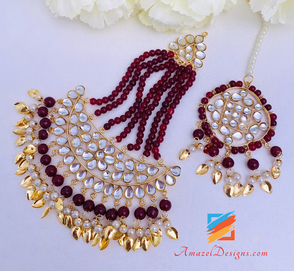 Ruby Maroon Kundan Leggero Pipal Patti Jhumki Orecchini Set Tikka Passa