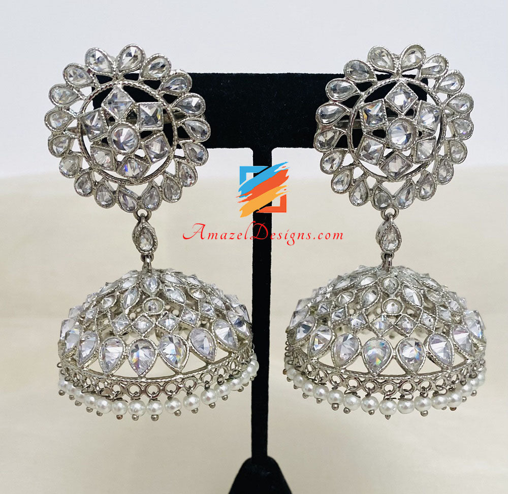 Silberner leichter Jhumka