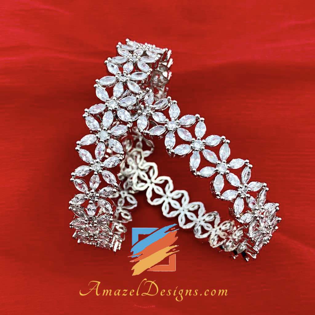 Wunderschöner American Diamond (AD) Kadas – verschiedene Farben 