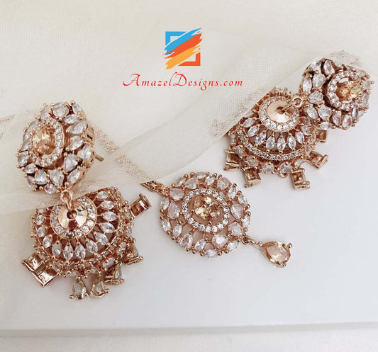 Kleines Jhumki-Tikka-Set aus Roségold von American Diamond (AD). 