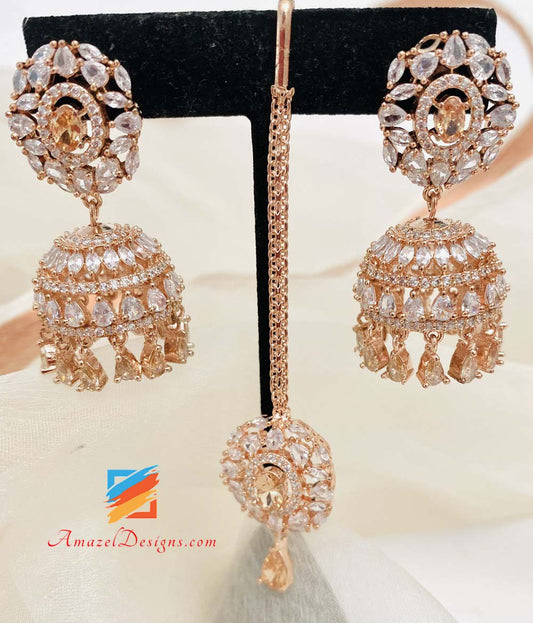 Kleines Jhumki-Tikka-Set aus Roségold von American Diamond (AD). 