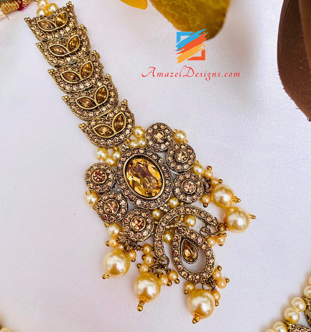 Antique Gold Necklace Earrings Tikka and Passa Set