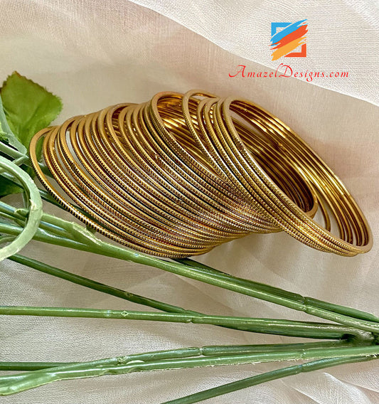 Antique Metal Bangle Set Golden