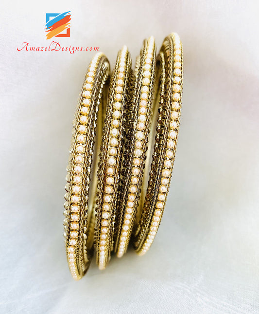 Antichi braccialetti di perle Kadas 