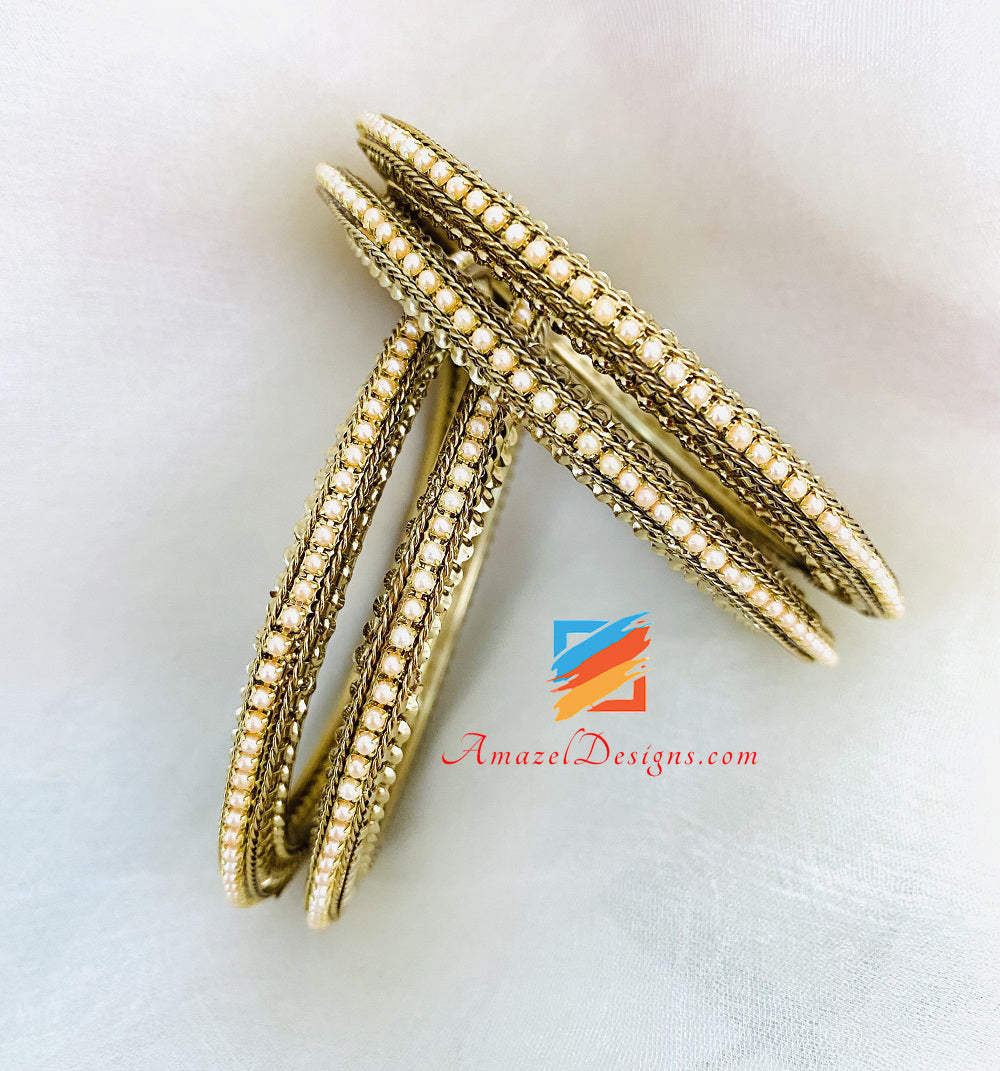Antichi braccialetti di perle Kadas 